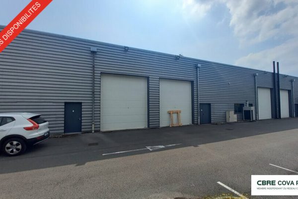 Local commercial à louer – 300 m² – Choisey – photo 3