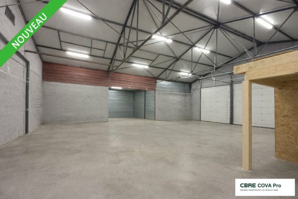 Local commercial à louer – 600 m² – Saint Vit – photo 3