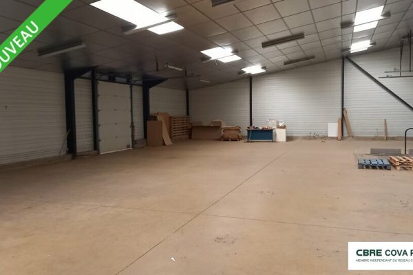 Local d&rsquo;activité à louer – 1 118 m² – Dole – photo 2