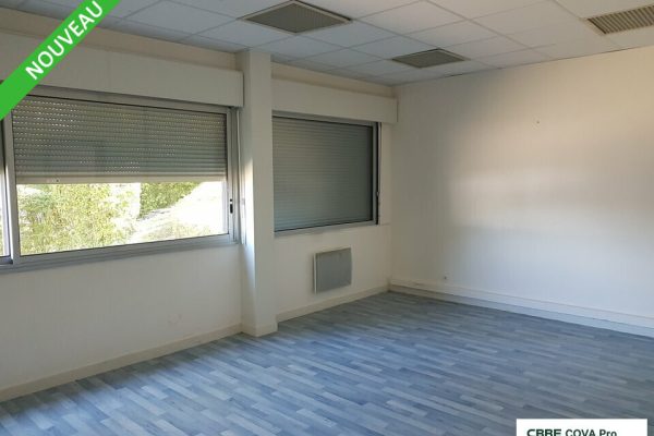 Bureaux à louer – 201,50 m² – Ecole Valentin