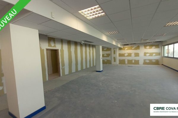 Bureaux à louer – 360 m² – Besançon – photo 2