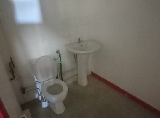 Local d&rsquo;activité à louer – 360 m² – Saint Vit – photo 4