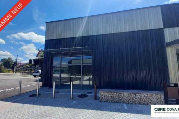 Local commercial à louer – 373 m² – Valdahon – photo 2