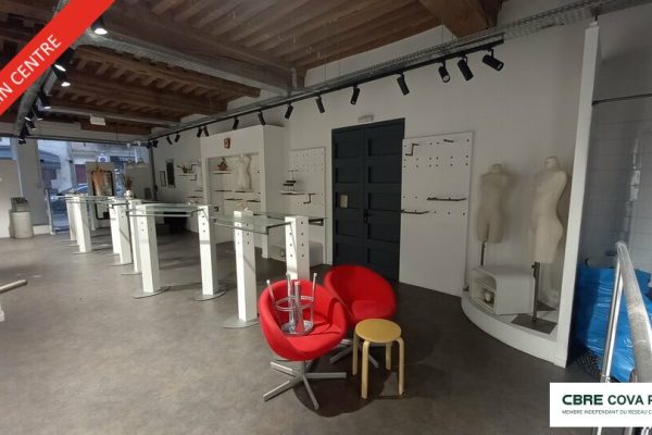 Local commercial à louer – 81,65 m² – Dole – photo 4