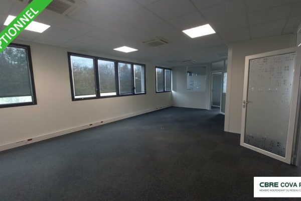 Bureaux à louer – 434 m² – Besançon – photo 5
