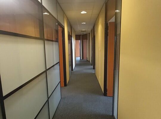 Bureaux à vendre – 408,50 m² – Besançon – photo 5
