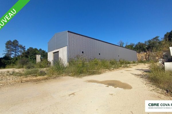 Local d&rsquo;activité à louer – 1 433 m² – Besançon