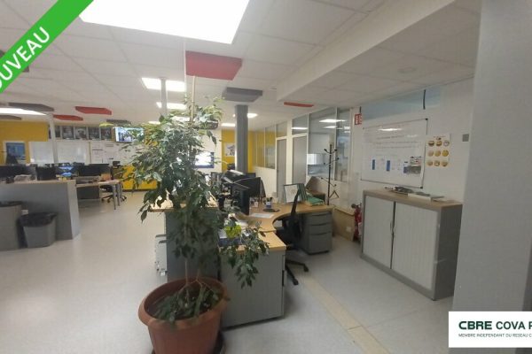 Local mixte activités / bureaux à louer – 3 420 m² – Besançon