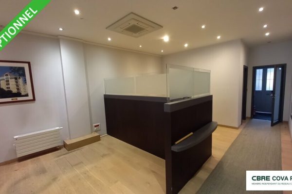 Local commercial à vendre – 121 m² – Besançon – photo 2