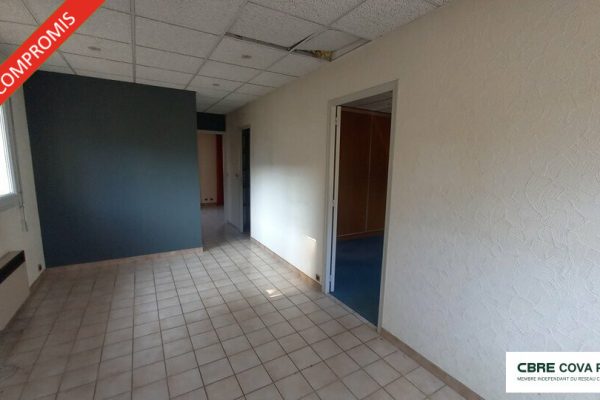 Local commercial à vendre – 72,64 m² – Beure