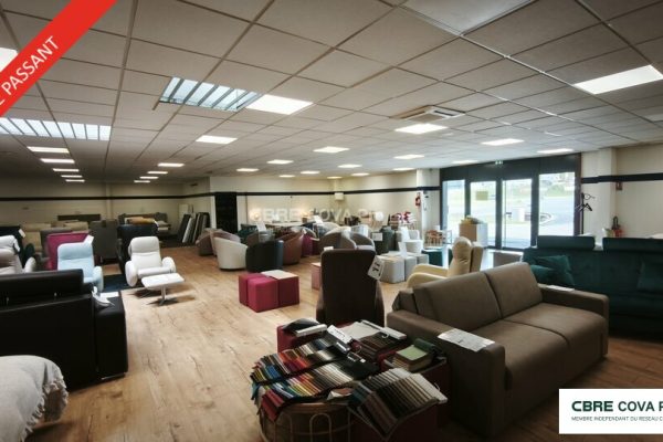 Local commercial à louer – 500 m² – Miserey Salines – photo 4