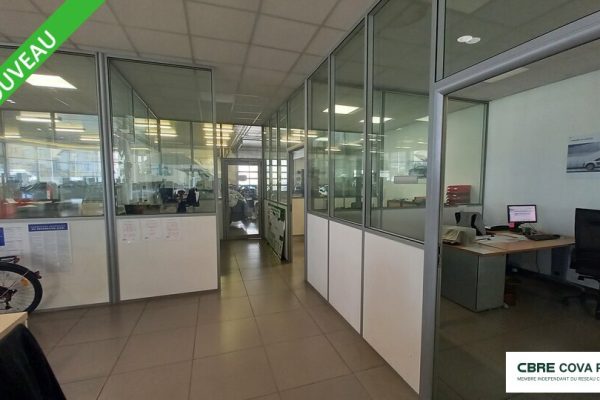 Local commercial à vendre – 2 982,10 m² – Dole – photo 3