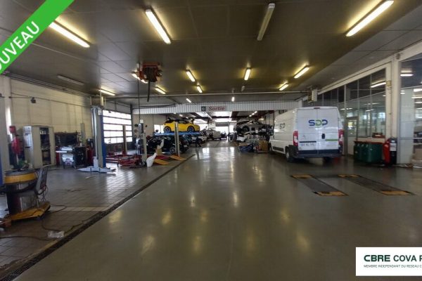 Local commercial à vendre – 2 982,10 m² – Dole – photo 4