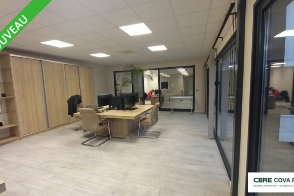 Local d&rsquo;activité à vendre – 1 409 m² – Foucherans – photo 5
