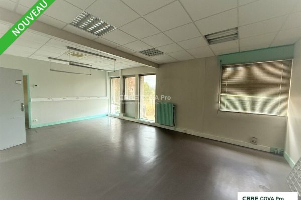 Bureaux à vendre – 1 135 m² – Besançon – photo 5