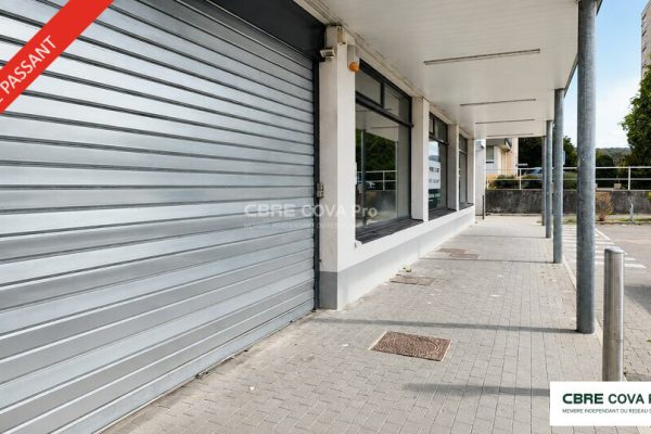 Local commercial à louer – 880 m² – Besançon – photo 4