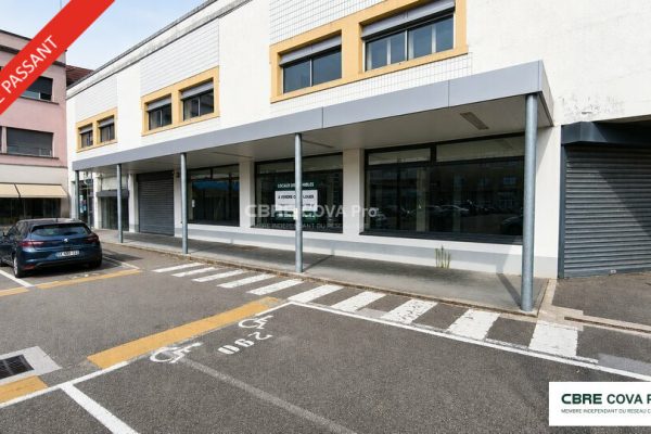 Local commercial à louer – 880 m² – Besançon – photo 5
