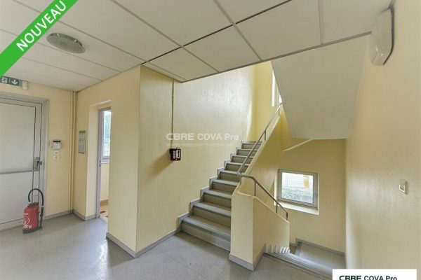Bureaux à vendre – 1 241 m² – Besançon – photo 2