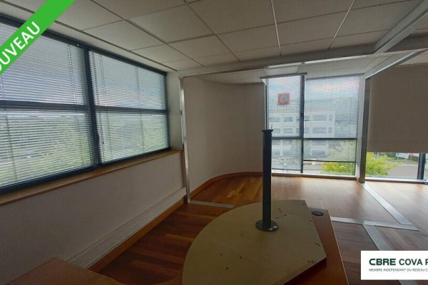 Bureaux à louer – 664 m² – Besançon – photo 4
