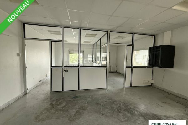 Local d&rsquo;activité à vendre – 643 m² – Besançon – photo 3