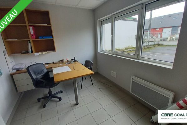 Local d&rsquo;activité à louer – 720 m² – Vesoul – photo 2