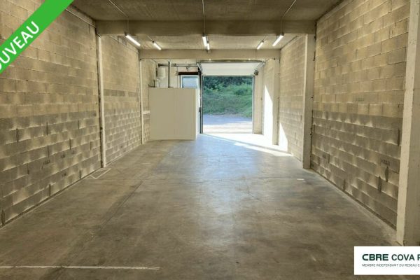 Local d&rsquo;activité à louer – 94 m² – Dole – photo 3
