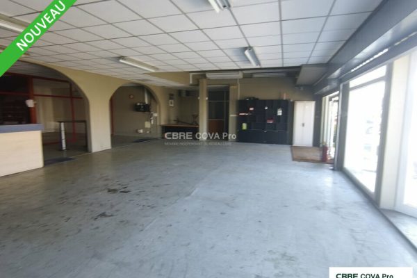 Local commercial à louer – 530,67 m² – Besançon