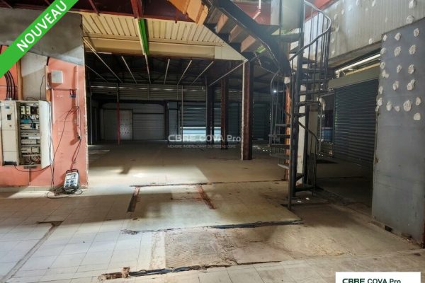 Local commercial à louer – 420 m² – Chalezeule – photo 4