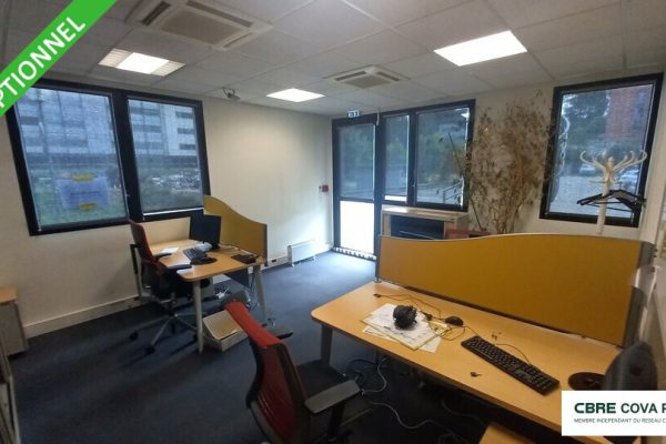 Bureaux à vendre – 223 m² – Besançon – photo 2