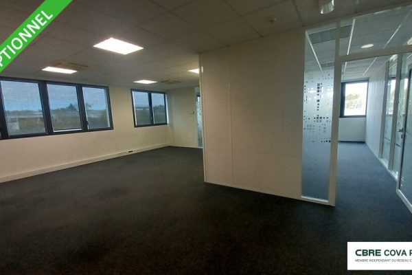 Bureaux à vendre – 409 m² – Besançon – photo 3