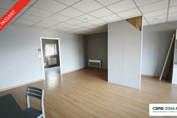 Local commercial à louer – 127,19 m² – Besançon – photo 4