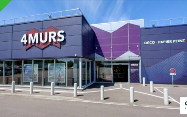 Local commercial à louer – 923 m² – Vesoul – photo 2
