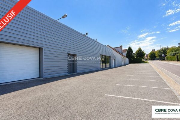 Local commercial à louer – 370 m² – Thise – photo 4