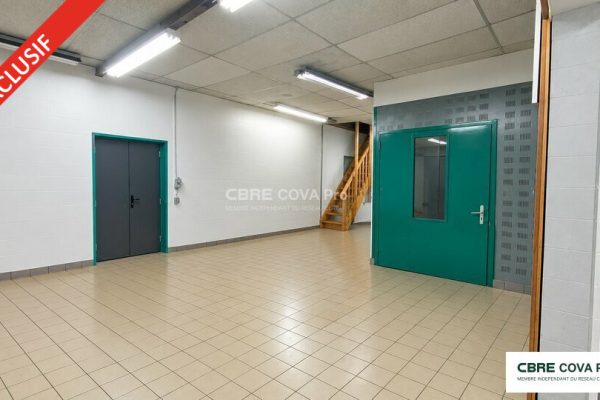 Local commercial à louer – 370 m² – Thise – photo 5