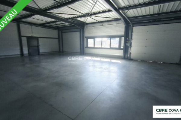 Local d&rsquo;activité à louer – 400 m² – Saône
