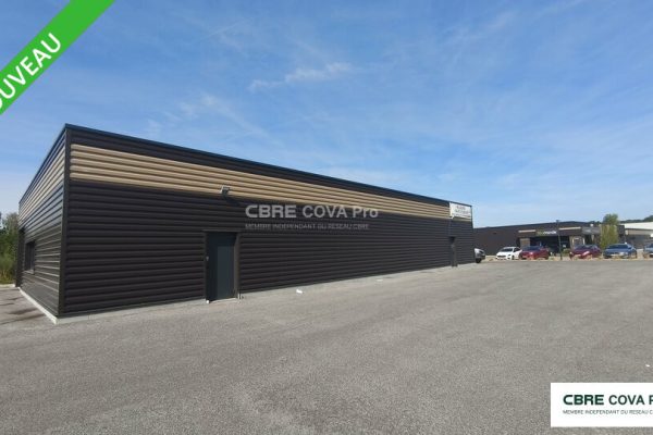 Local d&rsquo;activité à louer – 400 m² – Saône – photo 5